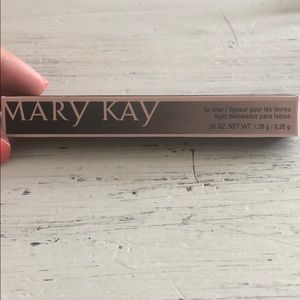 Mary Kay lip liner